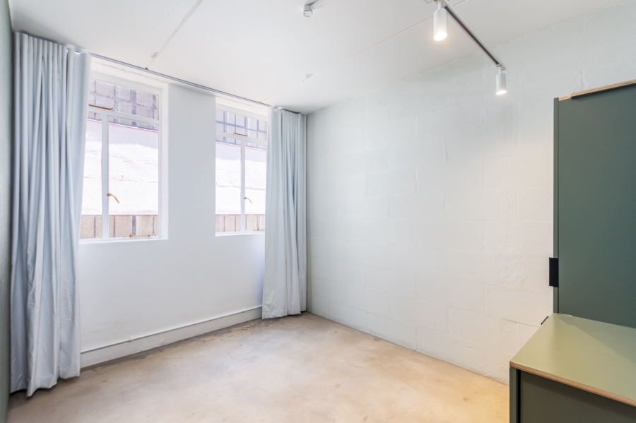 1 Bedroom Property for Sale in Gardens Western Cape